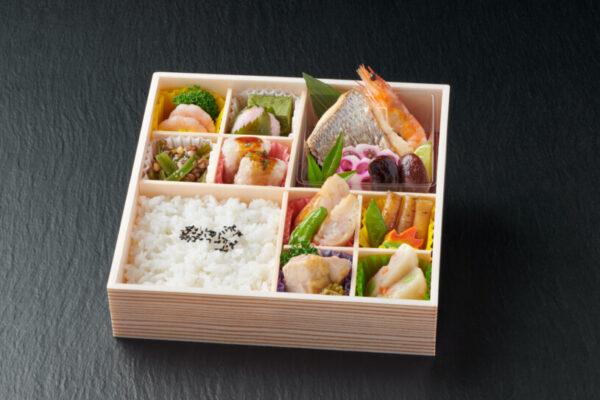 出雲御膳（いずも）　真鯛塩焼き　あおさ海苔餡かけ